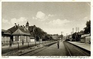Dateiname: 1935-04_Bahnhof_Erkrath.jpg
Dateigröße: 369KB
Abmessungen: 835x529
hinzugefügt am: 29.Oktober 2012 1935-04_Bahnhof_Erkrath.jpg