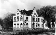 Dateiname: Erkrath_Rathaus_Heinz_Dittmann.jpg
Dateigröße: 99KB
Abmessungen: 394x249
hinzugefügt am: 07.Juni 2007 Erkrath_Rathaus_Heinz_Dittmann.jpg