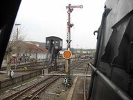 Dateiname: Ausfahrtssignal_aus_der_BR_65_018_der_Stoom_Stichting_Nederland.jpg
Dateigröße: 64KB
Abmessungen: 787x591
hinzugefügt am: 01.Mai 2008 Ausfahrtssignal_aus_der_BR_65_018_der_Stoom_Stichting_Nederland.jpg
