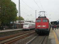 Dateiname: BR_402_+_BR_110_413-2_als_RB_47_in_Solingen_Hbf_nach_Köln_bzw__Wuppertal_über_Gruiten.jpg
Dateigröße: 51KB
Abmessungen: 512x384
hinzugefügt am: 11.November 2007 BR_402_+_BR_110_413-2_als_RB_47_in_Solingen_Hbf_nach_Köln_bzw__Wuppertal_über_Gruiten.jpg
