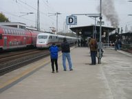 BR_402_+_BR_50_3655_in_Solingen_Hbf_nach_Kln_bzw__Wuppertal_ber_Remscheid.jpg