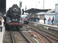 Dateiname: BR_50_3610-8_in_Solingen_Hbf_nach_W-Oberbarmen_über_Remscheid__2.jpg
Dateigröße: 51KB
Abmessungen: 512x384
hinzugefügt am: 11.November 2007 BR_50_3610-8_in_Solingen_Hbf_nach_W-Oberbarmen_über_Remscheid__2.jpg
