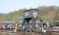 Dateiname: Drehscheibe_mit_Dieselloks_und_dem_Stellwerk.jpg
Dateigröße: 79KB
Abmessungen: 787x473
hinzugefügt am: 01.Mai 2008 Drehscheibe_mit_Dieselloks_und_dem_Stellwerk.jpg