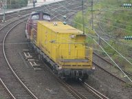 Dateiname: Schienenputzer_mit_BR_212_aus_Wuppertal_über_Remscheid_nach_Solingen_Hbf.jpg
Dateigröße: 60KB
Abmessungen: 512x384
hinzugefügt am: 11.November 2007 Schienenputzer_mit_BR_212_aus_Wuppertal_über_Remscheid_nach_Solingen_Hbf.jpg