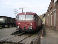 Dateiname: VT_98_der_Ruhrtalbahn_nach_Hagen_Hbf.jpg
Dateigröße: 71KB
Abmessungen: 787x591
hinzugefügt am: 01.Mai 2008 VT_98_der_Ruhrtalbahn_nach_Hagen_Hbf.jpg