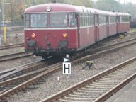 Filename=VT_98_in_Solingen_Hbf.jpg
Filesize=48KB
Dimensions=512x384
Date added=Nov 11, 2007 VT_98_in_Solingen_Hbf.jpg
