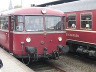 VT_98_in_Solingen_Hbf_ber_Gruiten_nach_Wuppertal.jpg