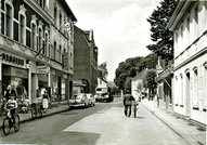 Filename=a1960-03_Bahnstraße.jpg
Filesize=547KB
Dimensions=800x560
Date added=Oct 29, 2012 a1960-03_Bahnstraße.jpg